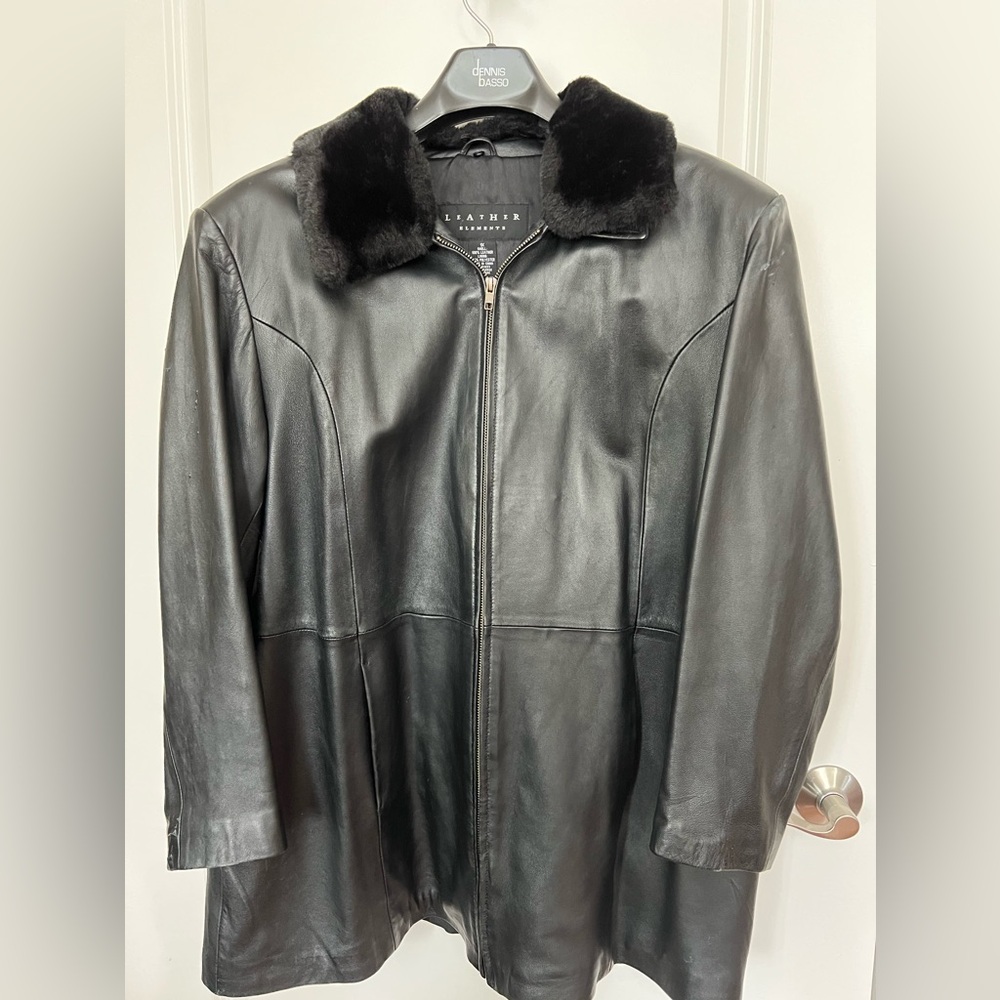 Leather Elements, Woman’s Black Leather Coat with removable fur collar. Size 1X